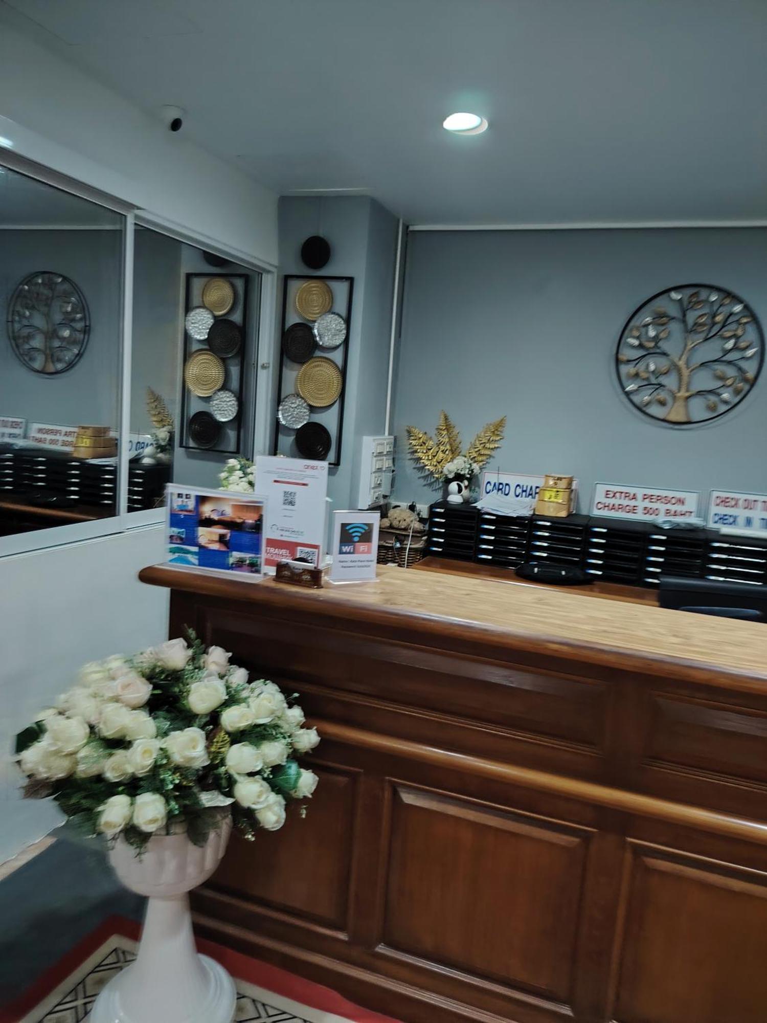 Aram Hotel カタビーチ エクステリア 写真